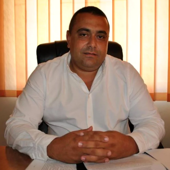 Ungureanu Mădălin Ungureanu Mădălin